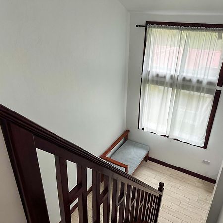 Villa Copthall Trafalgar Extérieur photo
